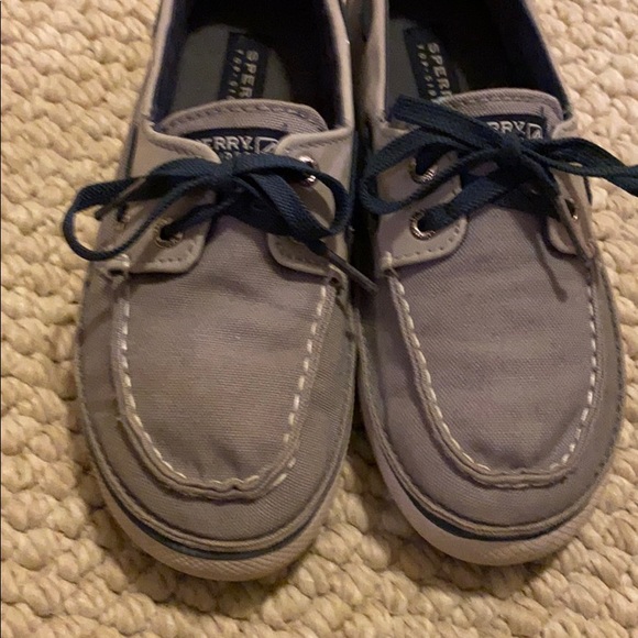 Boys sperry shoes - Picture 2 of 6